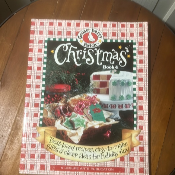 3 Goose Berry Patch Christmas cookbooks - Picture 4 of 7